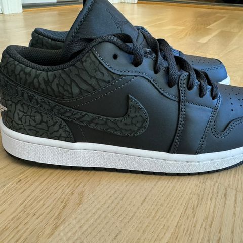 Nike Air Jordan 1 Low Str 42,5