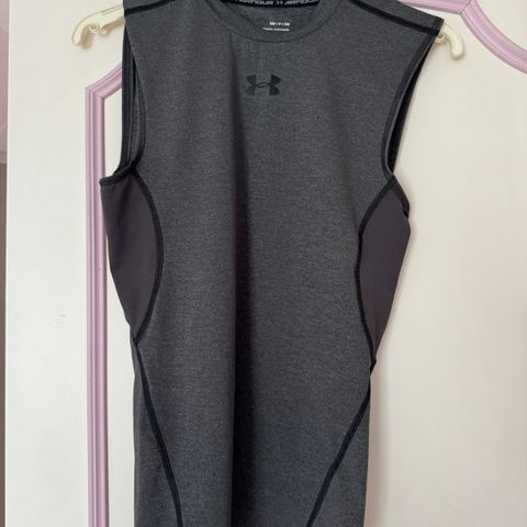 Under Armour kompresjon tank top (Small)