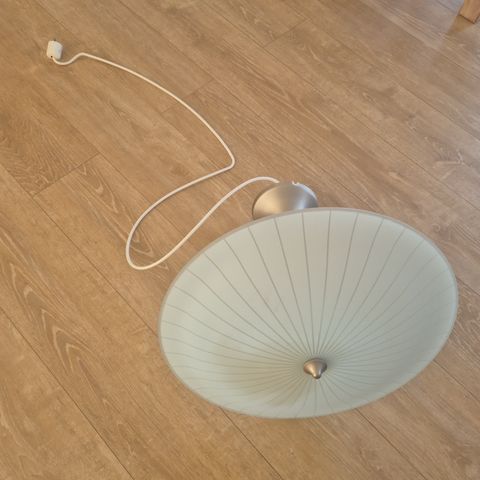 Taklampe med ledning