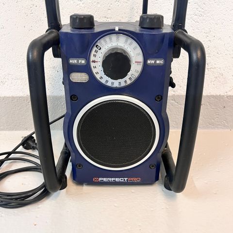 Radio FM PerfectPro robust byggeplassradio