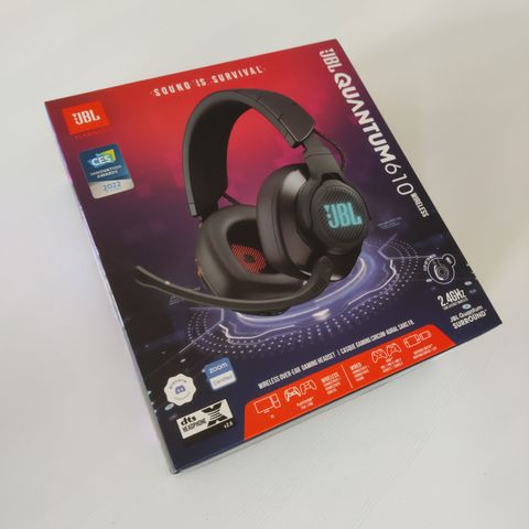 JBL Quantum 610 wireless headset