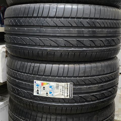 Overliggerdekk Bridgestone Dueler H/P Sport 285/45-19 Produsert 5016