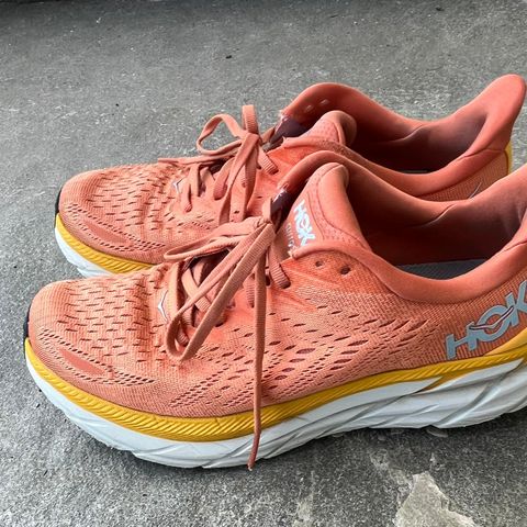 Hoka Clifton 8 W str 40 2/3.