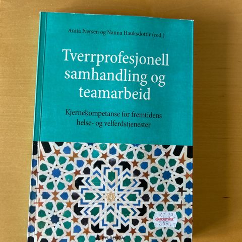 Tverrprofesjonell samhandling og teamarbeid