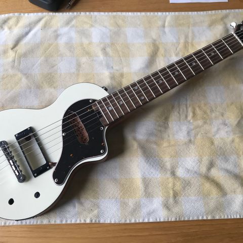 Blackstar Travel Guitar (no electronics, DIY neck pickup cavity routing)