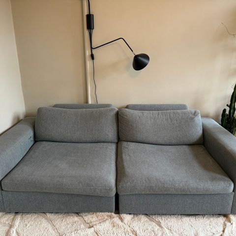 Raun 3-seter sofa selges billig.