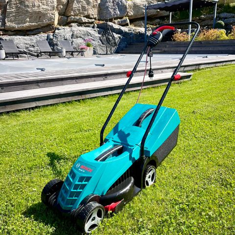 Bosch gressklipper rotak 32 1200w