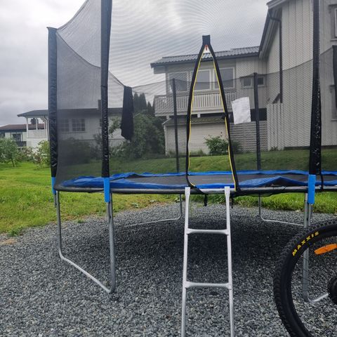 Trampoline (som ny