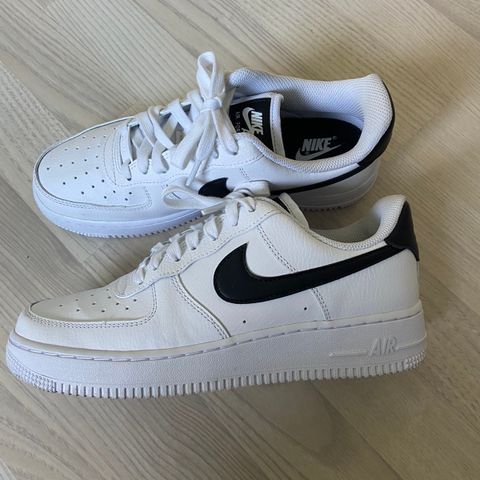 Nike Air Force 1 sko str. 39