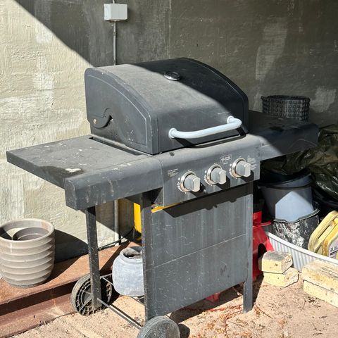 Gassgrill m/3 brennere