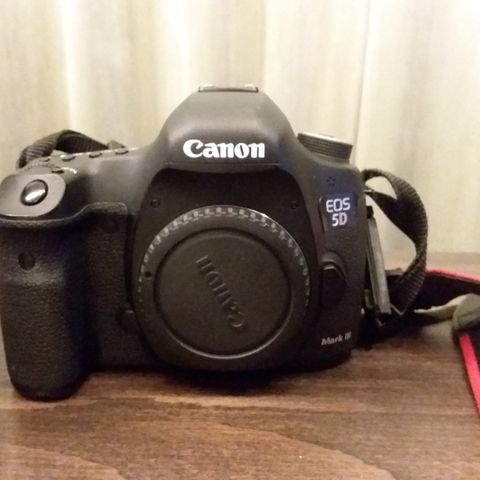 Canon EOS 5D Mark III til salgs