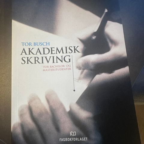 Akademisk skriving