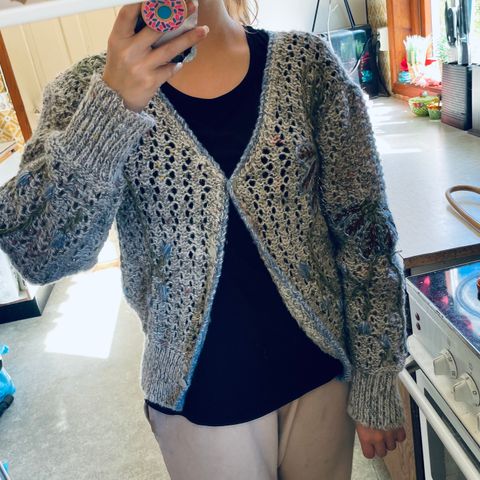 Cardigan M