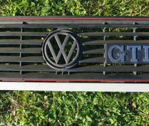 Original grill til VW Golf GTI mk2