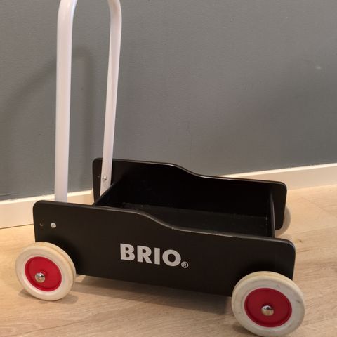 Brio gåvogn sort