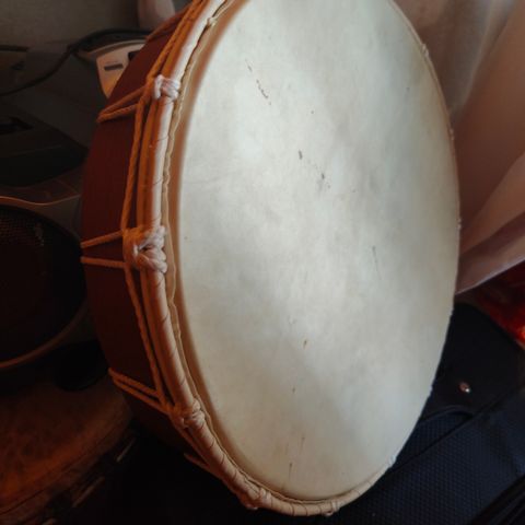 Håndlaget TROMME  - Handmade DRUM