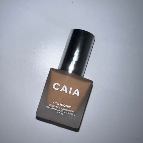 CAIA cosmetics Foundation