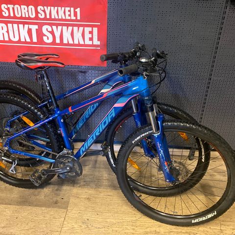 Sendes!  SKOLESTARTS KAMPANJE 2 stk Merida Striker 27.5’’