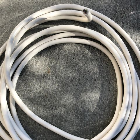 Kabel PFXP 3G6 mm2 hvit.