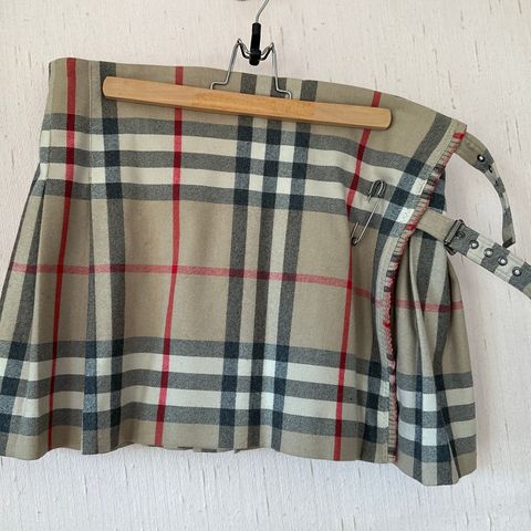 Burberry skjørt