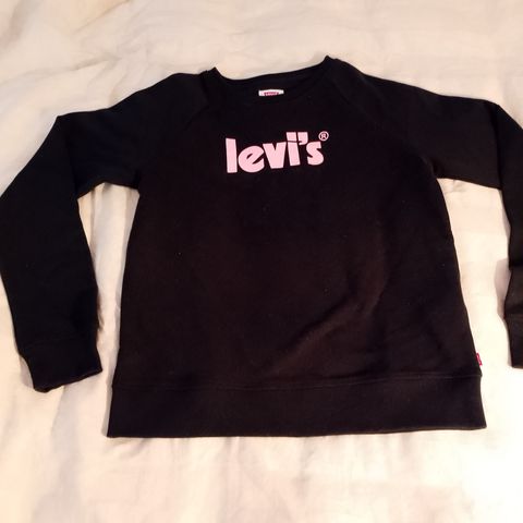 Collegegenser fra Levi's.