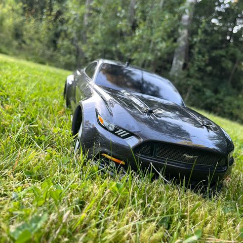 Traxxas Touring bil selges