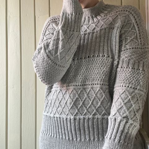 The Ingrid sweater fra Petite Knit i dobbel tråd arwetta (hjemmestrikk)