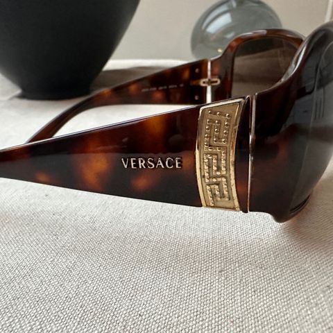 VERSACE lekre, klassiske solbriller