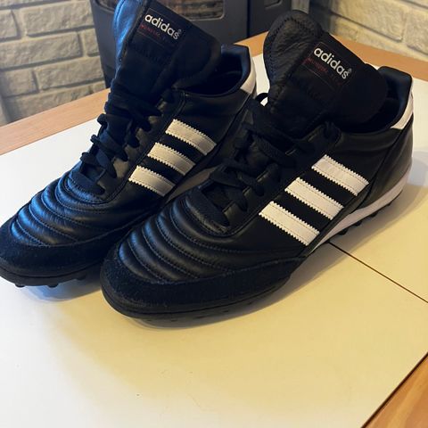 Adidas Mundial Team fotballsko herre 44