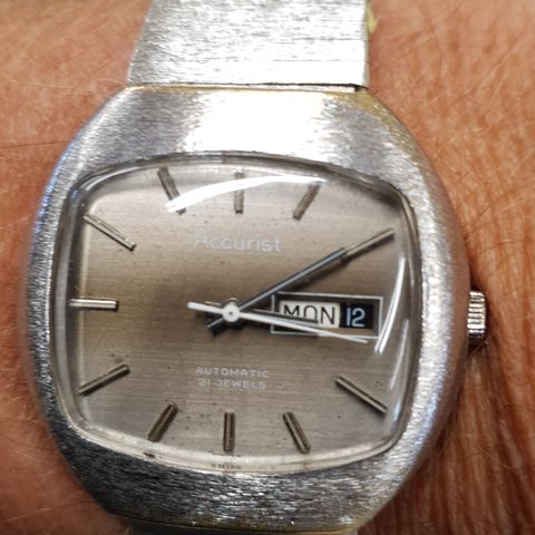 Accurist automatic 21 jewels