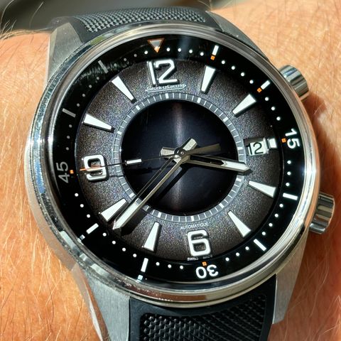 2024 Jaeger-Lecoultre Polaris Date gråblå skive på gummirem ref. Q9068650