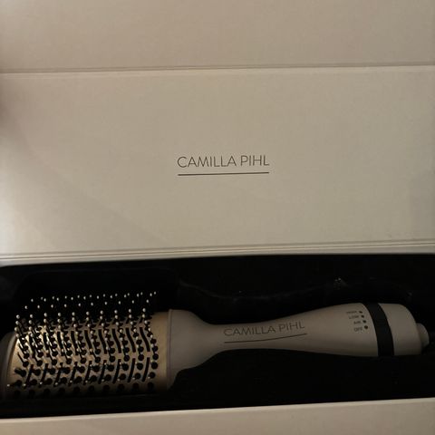 Camilla Phil blow dry and styling brush