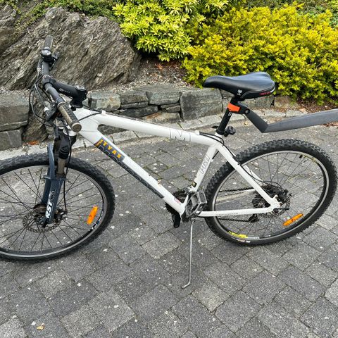 Mongoose Tyax Super