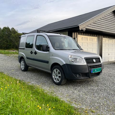 Fiat Doblo selges i deler