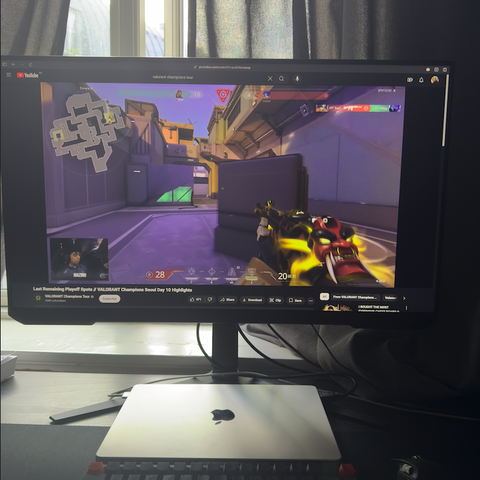 Monitor/Screen - Samsung Odyssey 32''