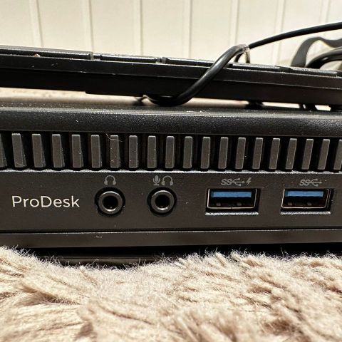 HP Prodesk G1 Micro Form Faktor, 8gig ram, 128gig ssd.