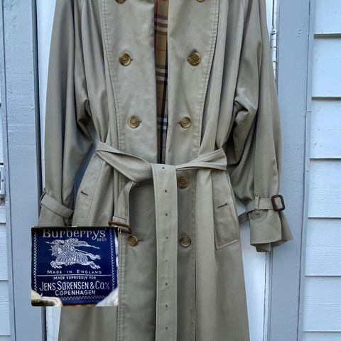 BURBERRY Trenchcoat / unike og eksklusive vintagefunn.