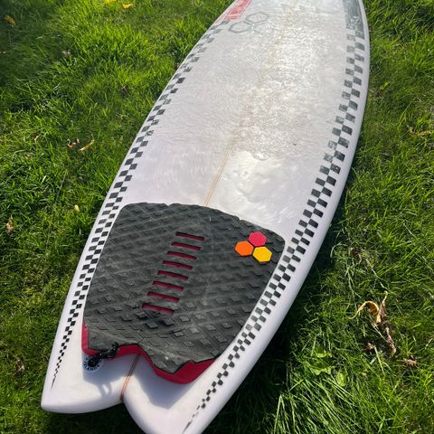 Surfebrett rocket wide 5"10 33,5 L