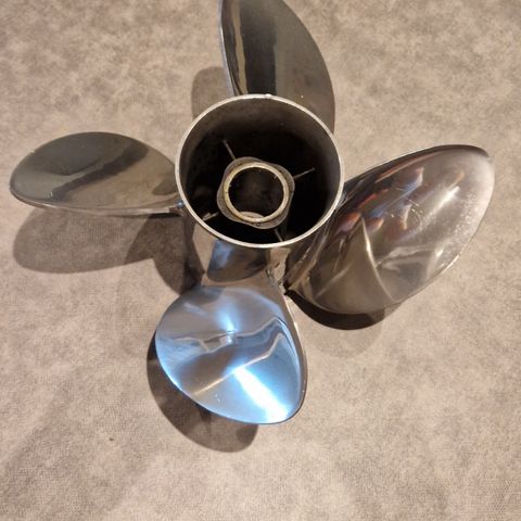 Cyclone 14x23x4 propeller