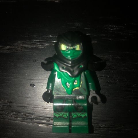 Hei prøver og bytte noen Lego ninjago figurer jeg ser etter noen spesifikke