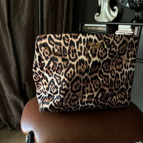 Victoria Secret Y2K Leopard bag