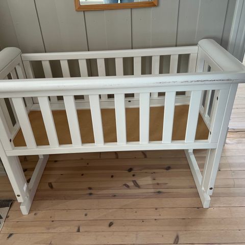 Bedside crib