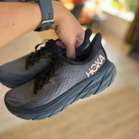 Hoka clifton str 40 (som nye)