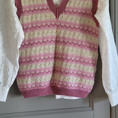 Strikket vest