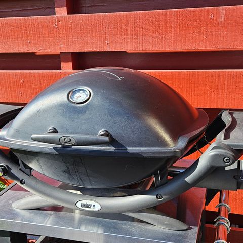 Weber Q2000 selges