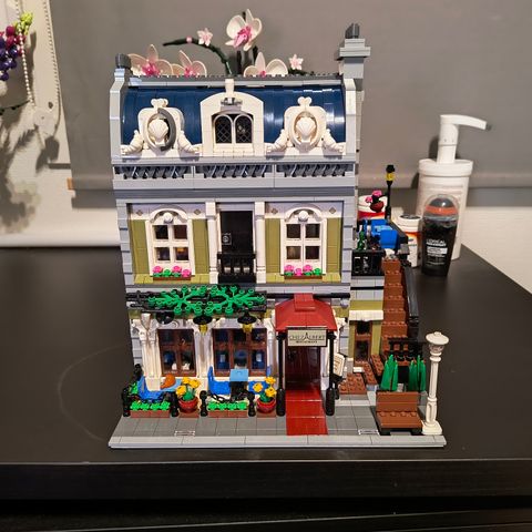 Lego Creator Expert 10243 Parisian Restaurant