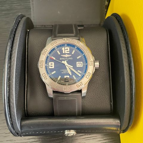 Breitling Colt 44