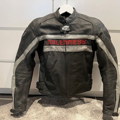 Mc, Arlenness leather jacket dame