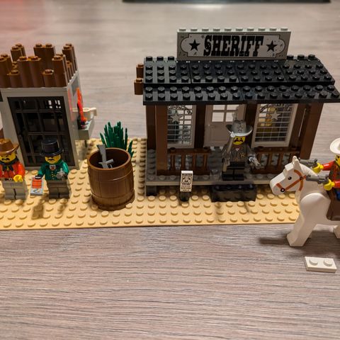 Lego Western Sheriff Lock-up 6755 komplett m/instruksjon