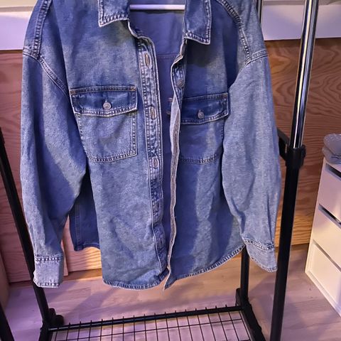 Denimjakke fra H&M str M